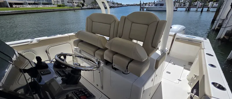 Slide: The Image of Pursuit 328 Sport 2019 - 7951674