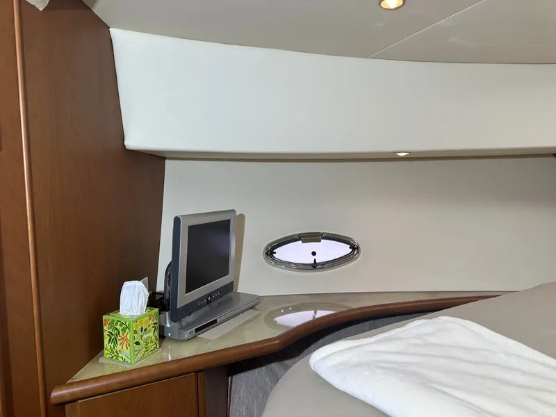 Slide: The Image of Silverton 43 Motor Yacht 2005 - 7953182