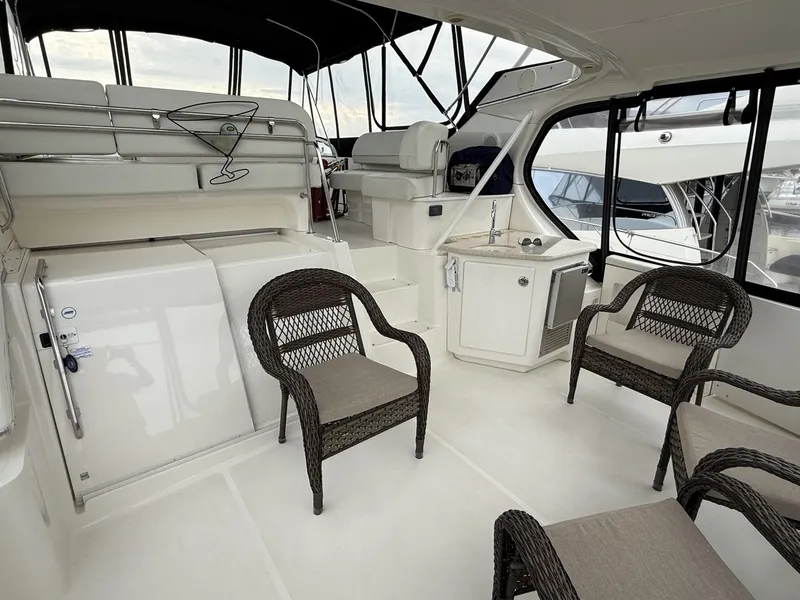 Slide: The Image of Silverton 43 Motor Yacht 2005 - 7953067