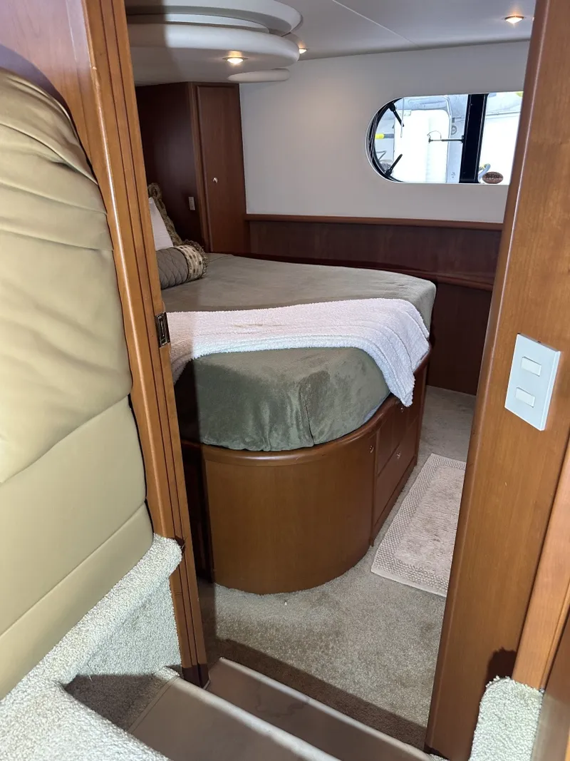 Slide: The Image of Silverton 43 Motor Yacht 2005 - 7953190