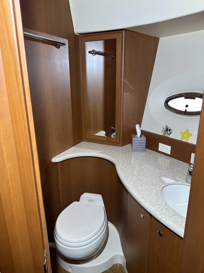 Slide: The Image of Silverton 43 Motor Yacht 2005 - 7953183