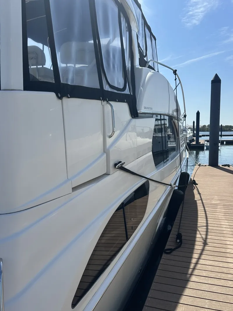 Slide: The Image of Silverton 43 Motor Yacht 2005 - 7952882