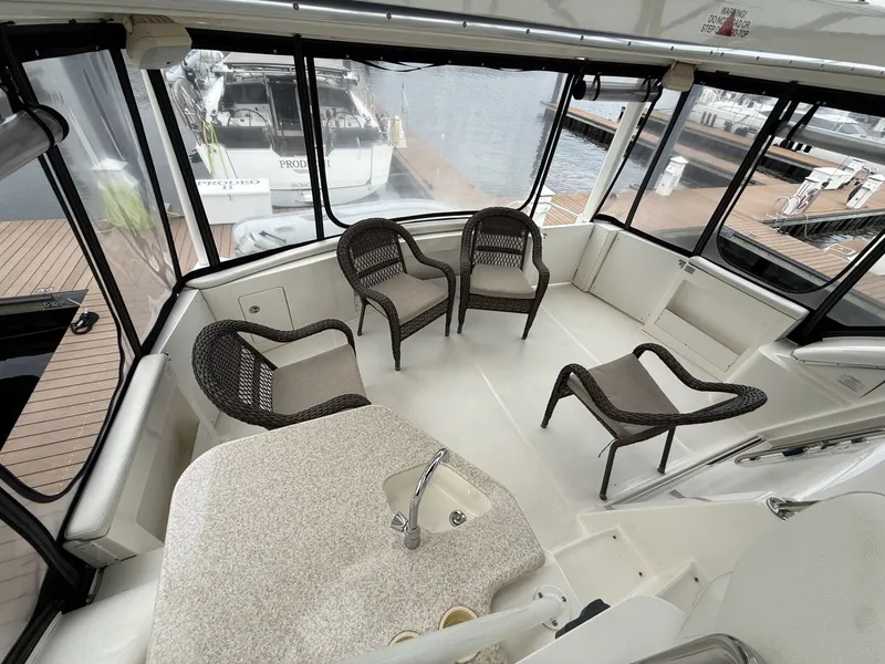 Slide: The Image of Silverton 43 Motor Yacht 2005 - 7953047