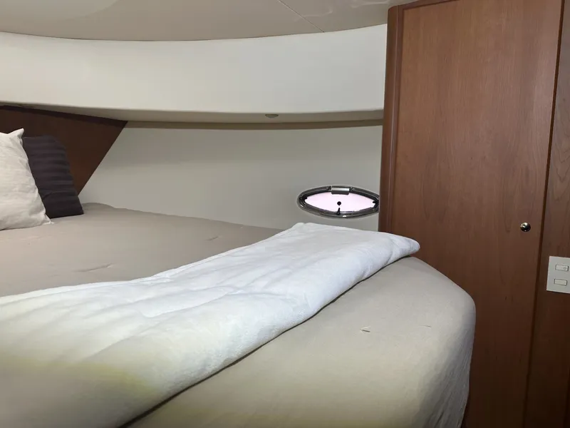 Slide: The Image of Silverton 43 Motor Yacht 2005 - 7953180
