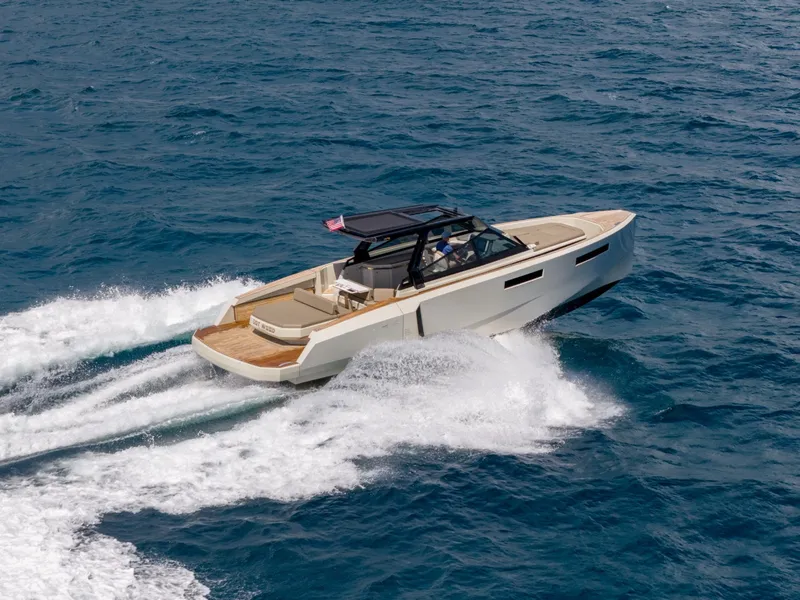Slide: The Image of Evo Marine R4 2023 - 8064504