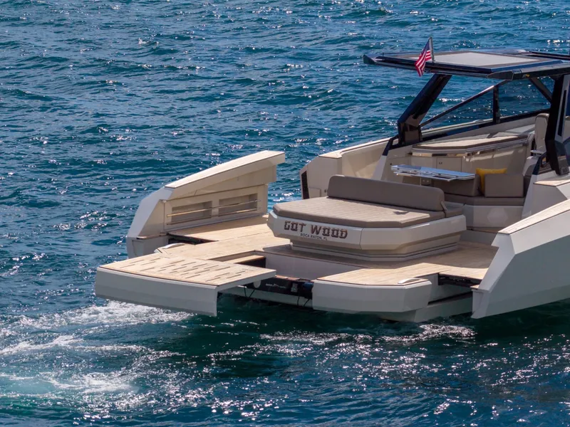 Slide: The Image of Evo Marine R4 2023 - 8064493