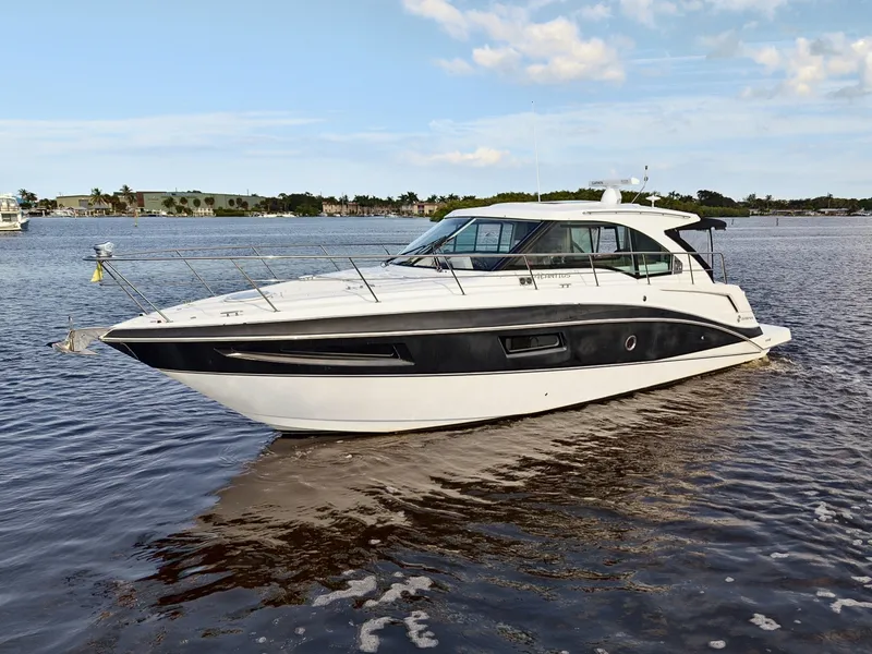 The Image of Cruisers 41 2016 - 7953500