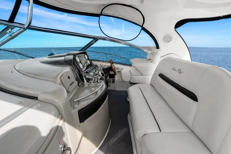 Slide: The Image of Sea Ray 420 Sundancer 2005 - 7953610