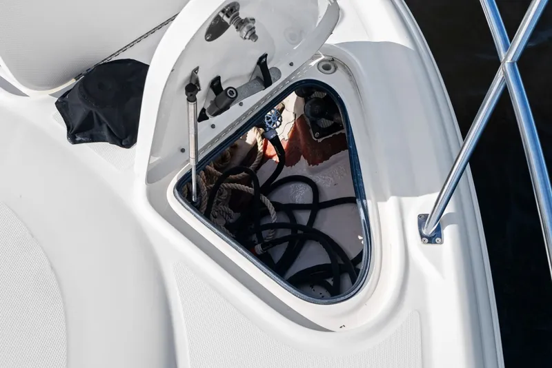 Slide: The Image of Sea Ray 420 Sundancer 2005 - 7953626