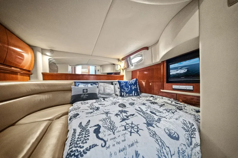 Slide: The Image of Sea Ray 420 Sundancer 2005 - 7953579