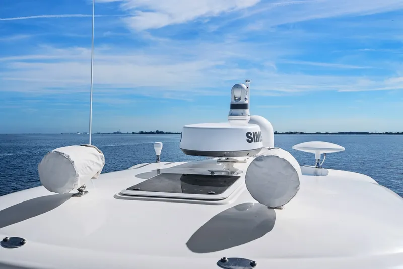 Slide: The Image of Sea Ray 420 Sundancer 2005 - 7953629