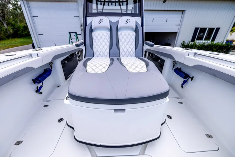 Slide: The Image of Yellowfin 36 Offshore 2026 - 7953763