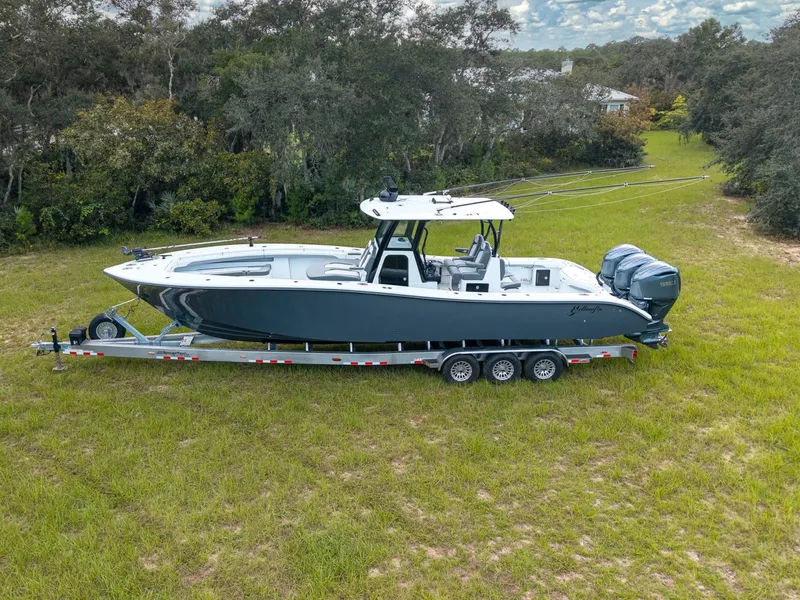 Slide: The Image of Yellowfin 36 Offshore 2026 - 7953730