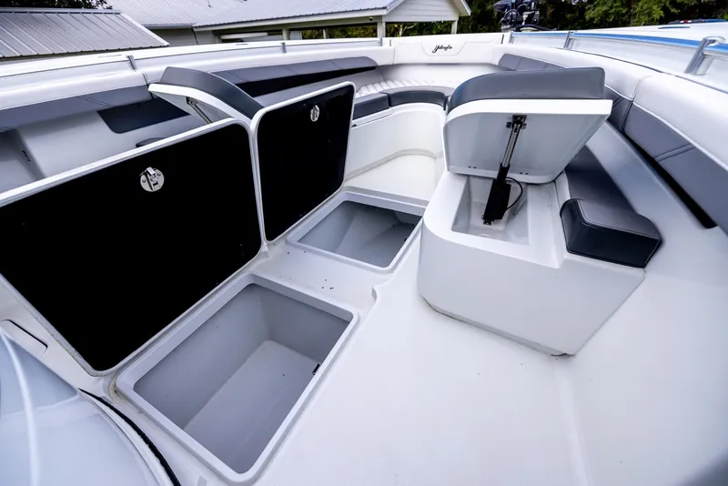 Slide: The Image of Yellowfin 36 Offshore 2026 - 7953761