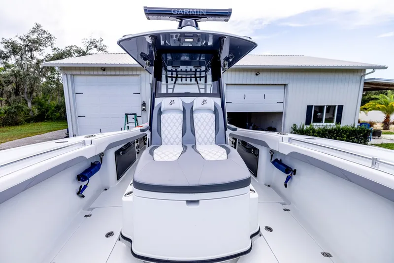 Slide: The Image of Yellowfin 36 Offshore 2026 - 7953762