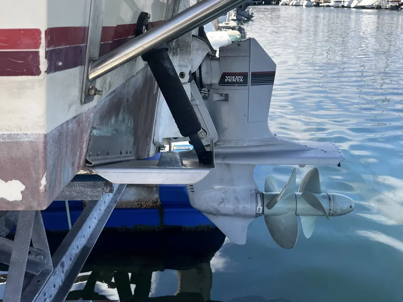 Slide: The Image of outdrive
Volvo Penta Duo-Prop - 7956609