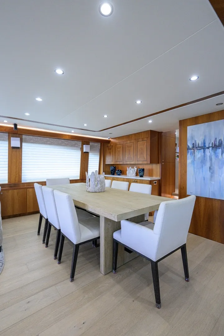 Slide: The Image of Hatteras 80 Motor Yacht 2013 - 7954176