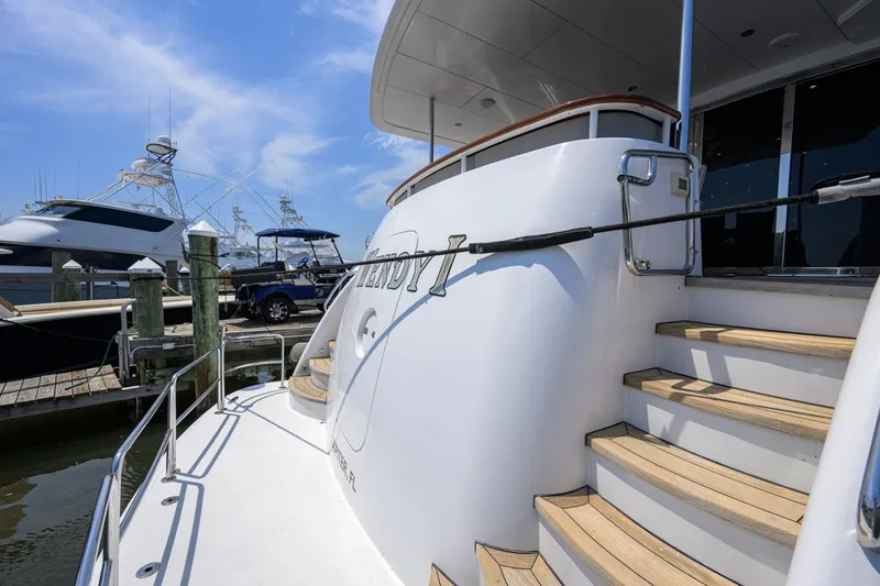 Slide: The Image of Hatteras 80 Motor Yacht 2013 - 7954249