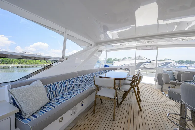 Slide: The Image of Hatteras 80 Motor Yacht 2013 - 7954272