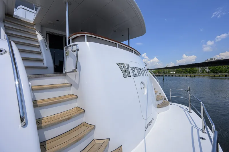 Slide: The Image of Hatteras 80 Motor Yacht 2013 - 7954248