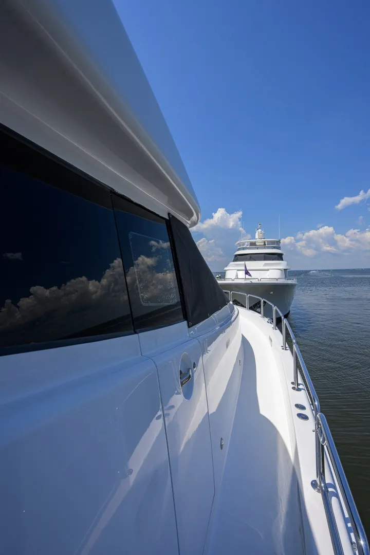 Slide: The Image of Hatteras 80 Motor Yacht 2013 - 7954292