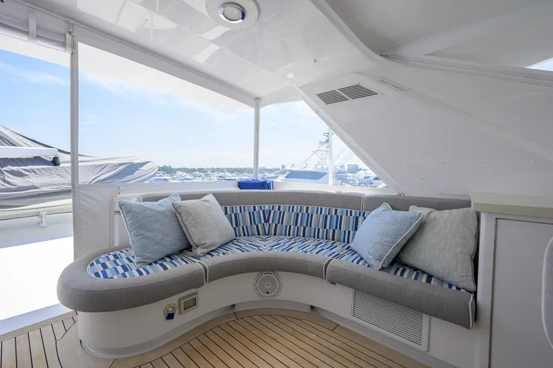 Slide: The Image of Hatteras 80 Motor Yacht 2013 - 7954274