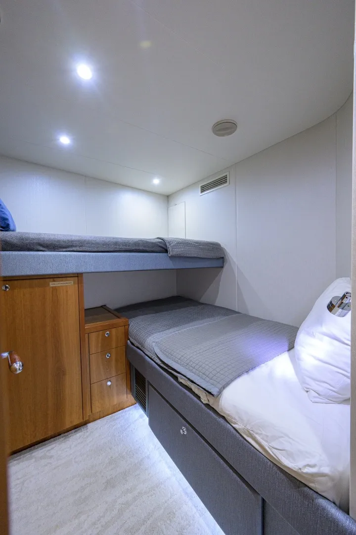 Slide: The Image of Hatteras 80 Motor Yacht 2013 - 7954238
