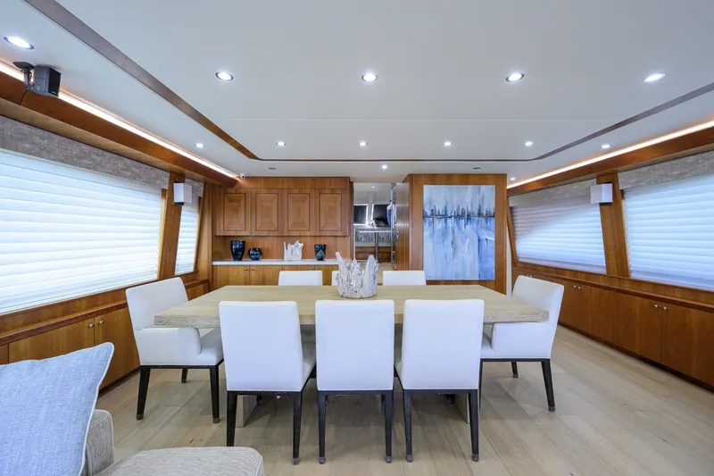 Slide: The Image of Hatteras 80 Motor Yacht 2013 - 7954173