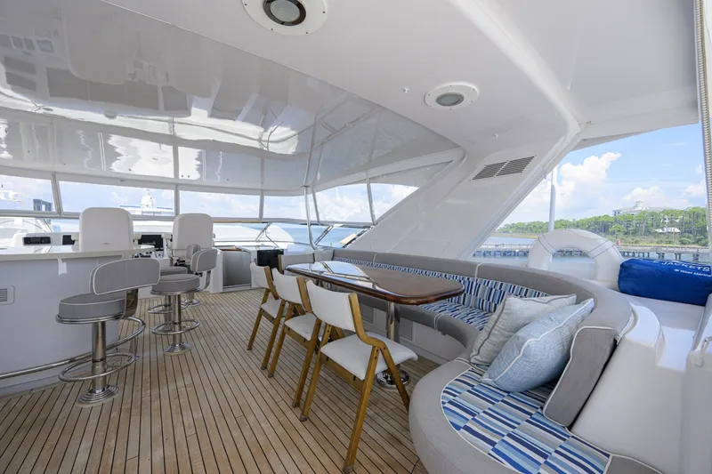 Slide: The Image of Hatteras 80 Motor Yacht 2013 - 7954269