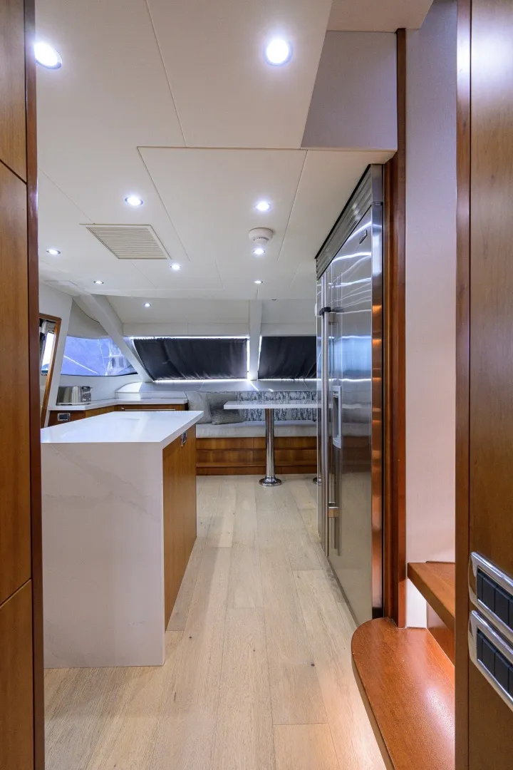 Slide: The Image of Hatteras 80 Motor Yacht 2013 - 7954184