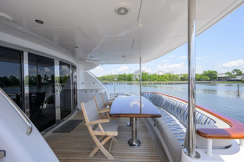 Slide: The Image of Hatteras 80 Motor Yacht 2013 - 7954258