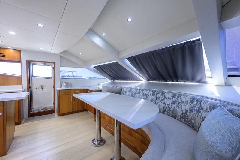 Slide: The Image of Hatteras 80 Motor Yacht 2013 - 7954194