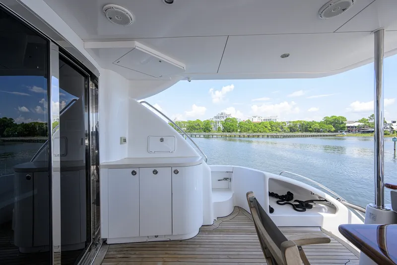 Slide: The Image of Hatteras 80 Motor Yacht 2013 - 7954262