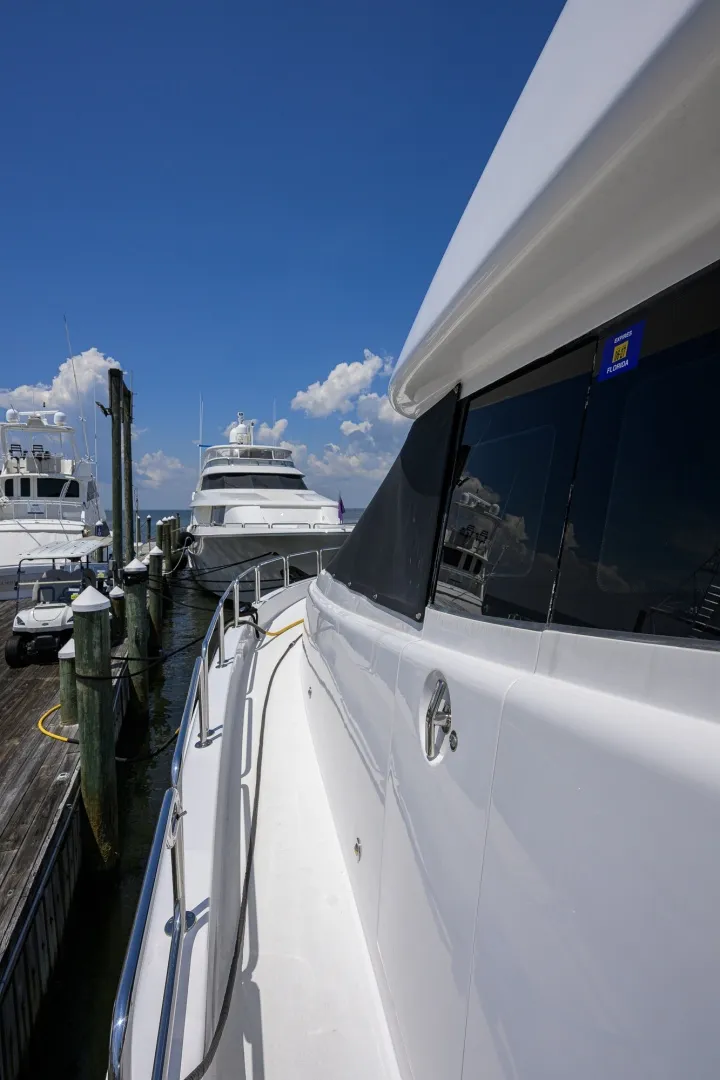 Slide: The Image of Hatteras 80 Motor Yacht 2013 - 7954286