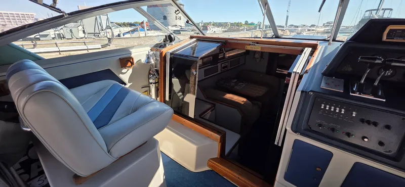 Slide: The Image of 1988 Sea Ray 340 - 8053614