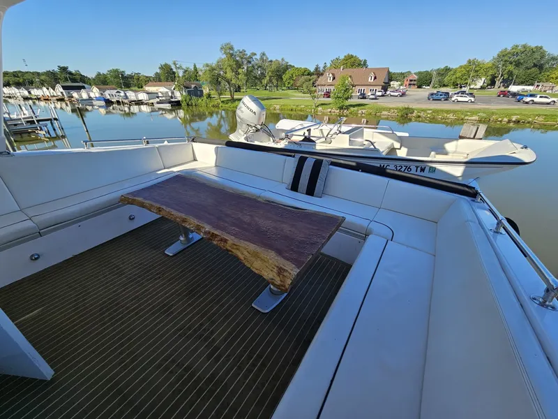 Slide: The Image of Hatteras 70 Cockpit Motor Yacht 1991 - 7958866