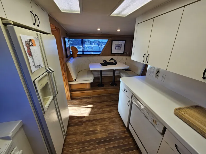 Slide: The Image of Hatteras 70 Cockpit Motor Yacht 1991 - 7958873