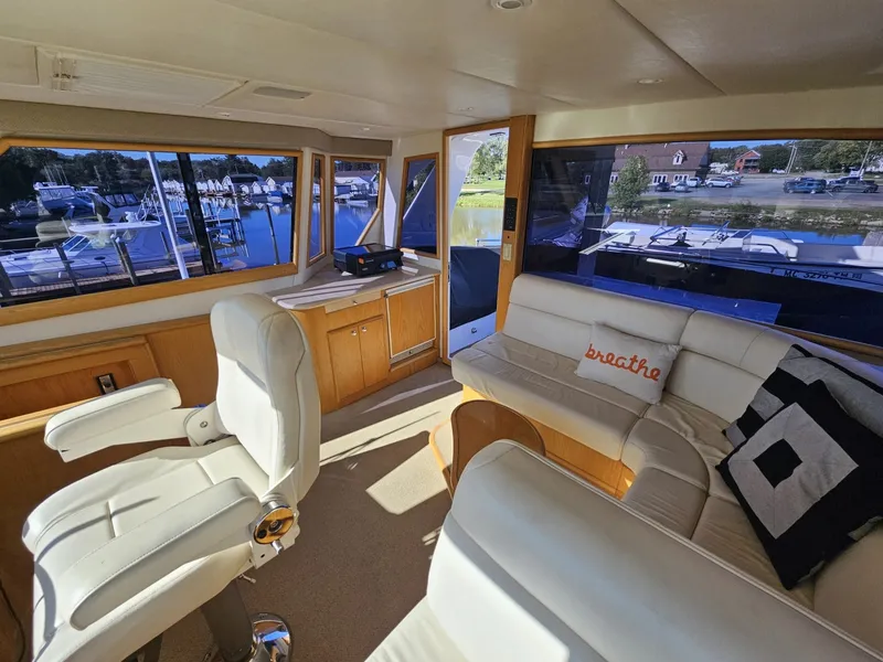 Slide: The Image of Hatteras 70 Cockpit Motor Yacht 1991 - 7958864