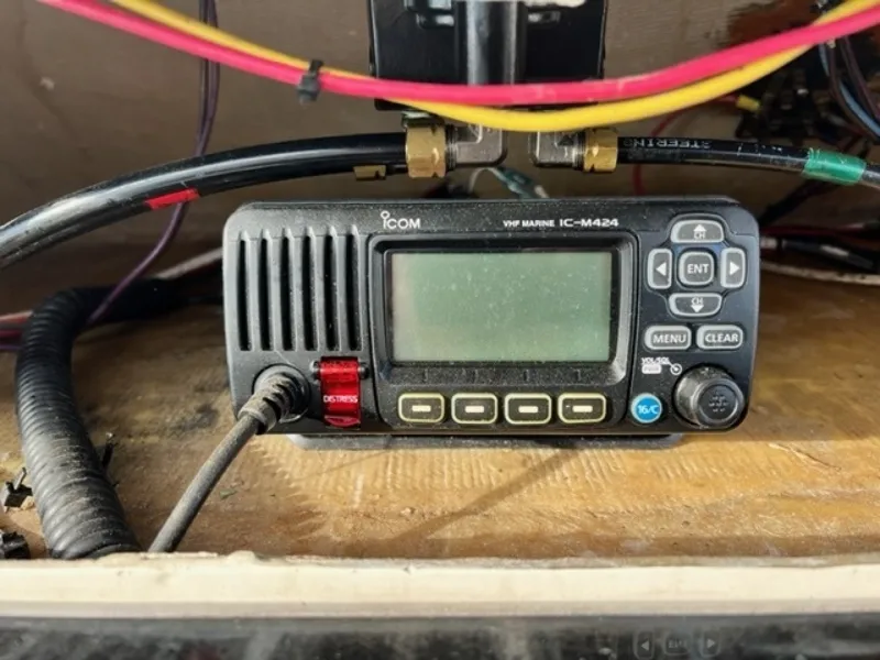 Slide: The Image of VHF Radio Upper Helm - 8036776