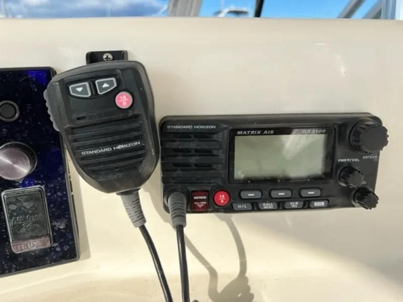 Slide: The Image of VHF Radio Lower Helm - 8036827