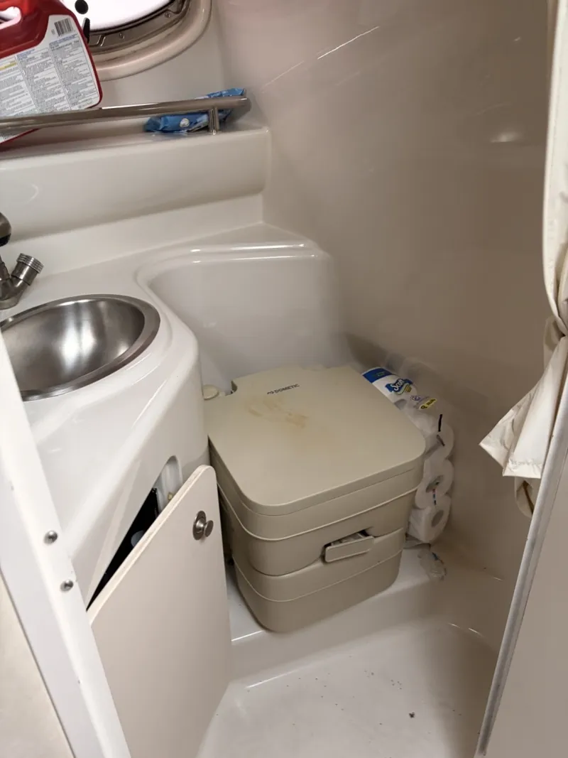 Slide: The Image of Sea Ray 240 Sundancer 2007 - 8169722