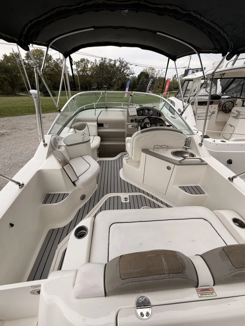 Slide: The Image of Sea Ray 240 Sundancer 2007 - 8169727