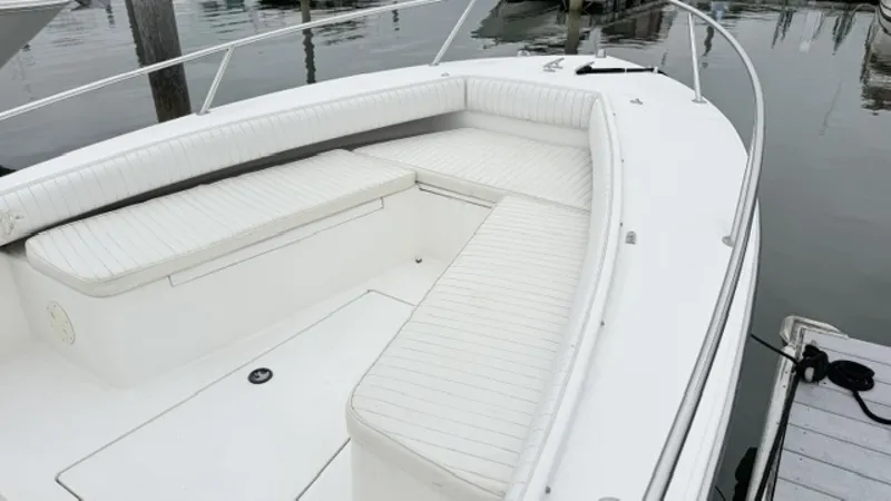 Slide: The Image of Regulator Marine Forward Seating 2000 - 7959742