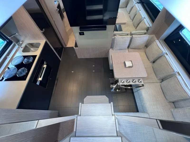 Slide: The Image of Azimut Atlantis 51 2025 - 7959994