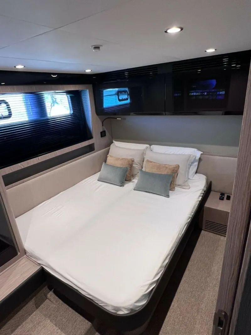 Slide: The Image of Azimut Atlantis 51 2025 - 7959990