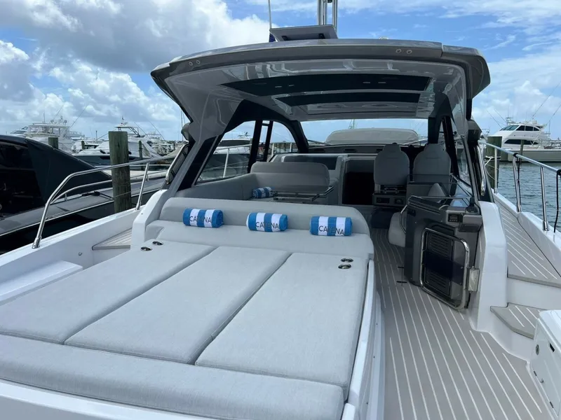 Slide: The Image of Azimut Atlantis 51 2025 - 7959974