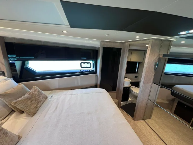 Slide: The Image of Azimut Atlantis 51 2025 - 7959984