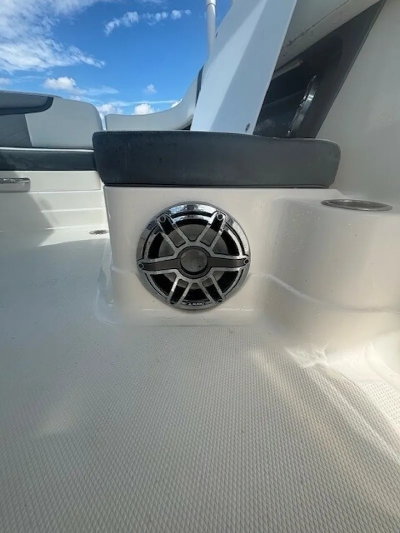Slide: The Image of Chaparral 28 OSX 2021 - 7960613