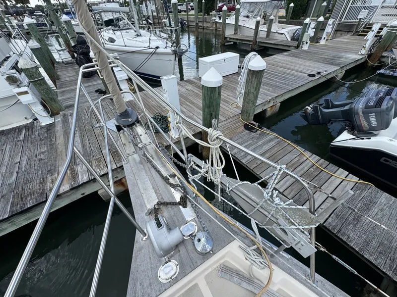 Slide: The Image of Island Packet 32 1994 - 8049569