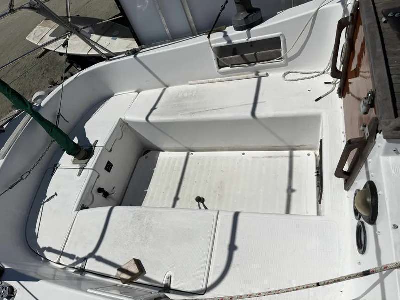 Slide: The Image of Pacific Seacraft 37 1988 - 8064191